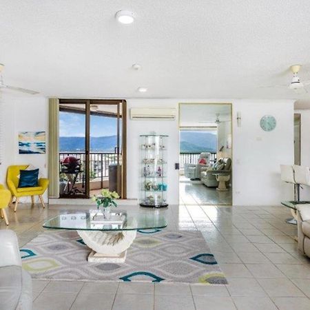 Cairns Ocean View Apartment In Aquarius Zewnętrze zdjęcie