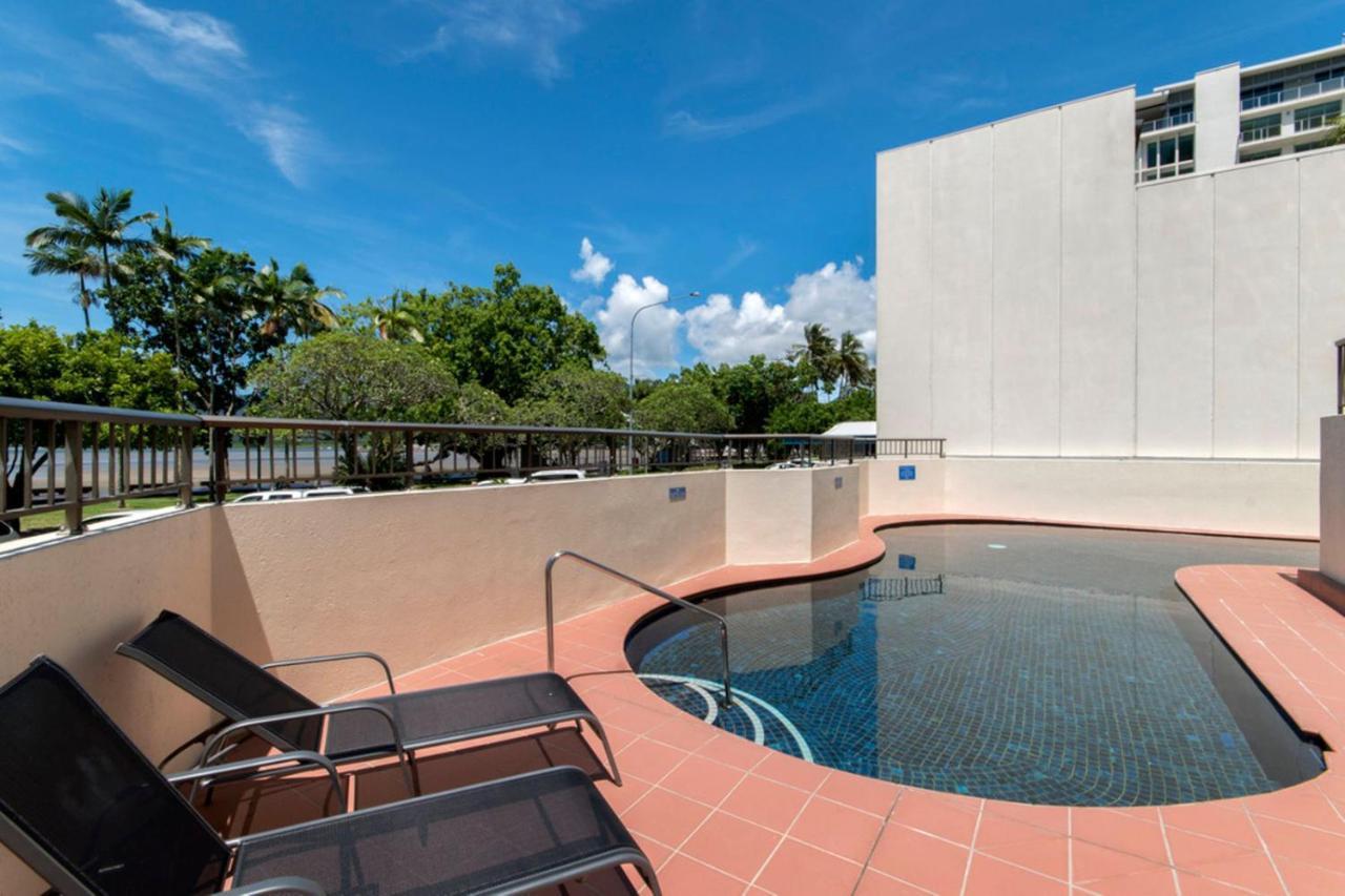 Cairns Ocean View Apartment In Aquarius Zewnętrze zdjęcie